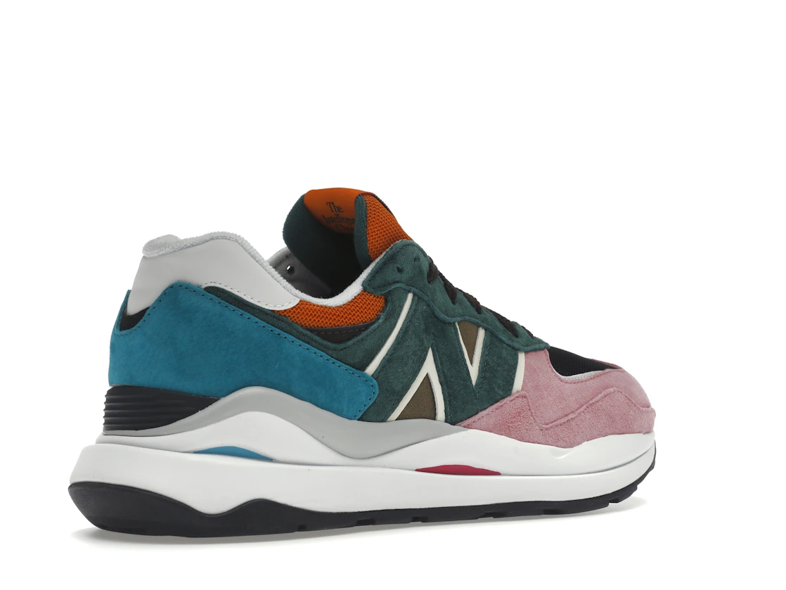 Vue 33 de New Balance 57/40 Pink Lemonade Green Black Orange