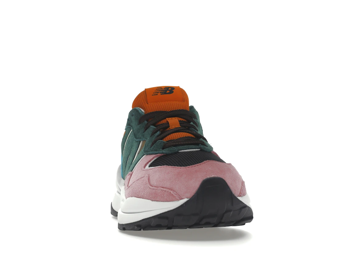Vue 9 de New Balance 57/40 Pink Lemonade Green Black Orange
