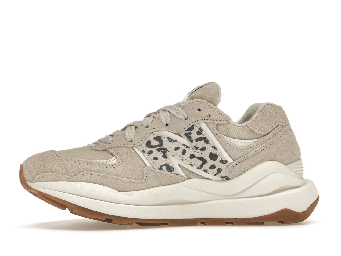 Vue 18 de New Balance 57/40 Timberwolf 