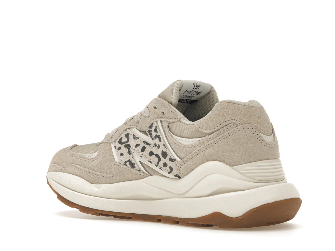 Vue 23 de New Balance 57/40 Timberwolf 