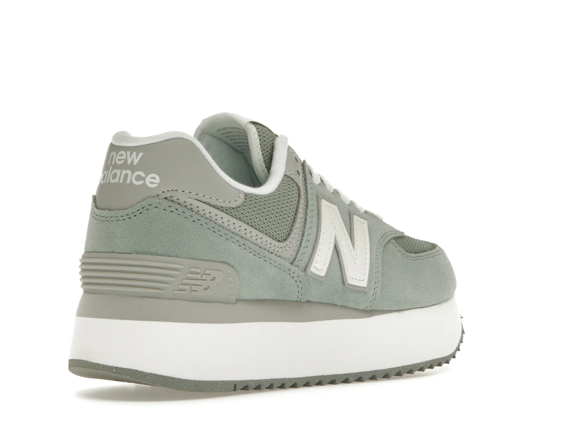 Vue 32 de New Balance 574 Plus Dark Grey 