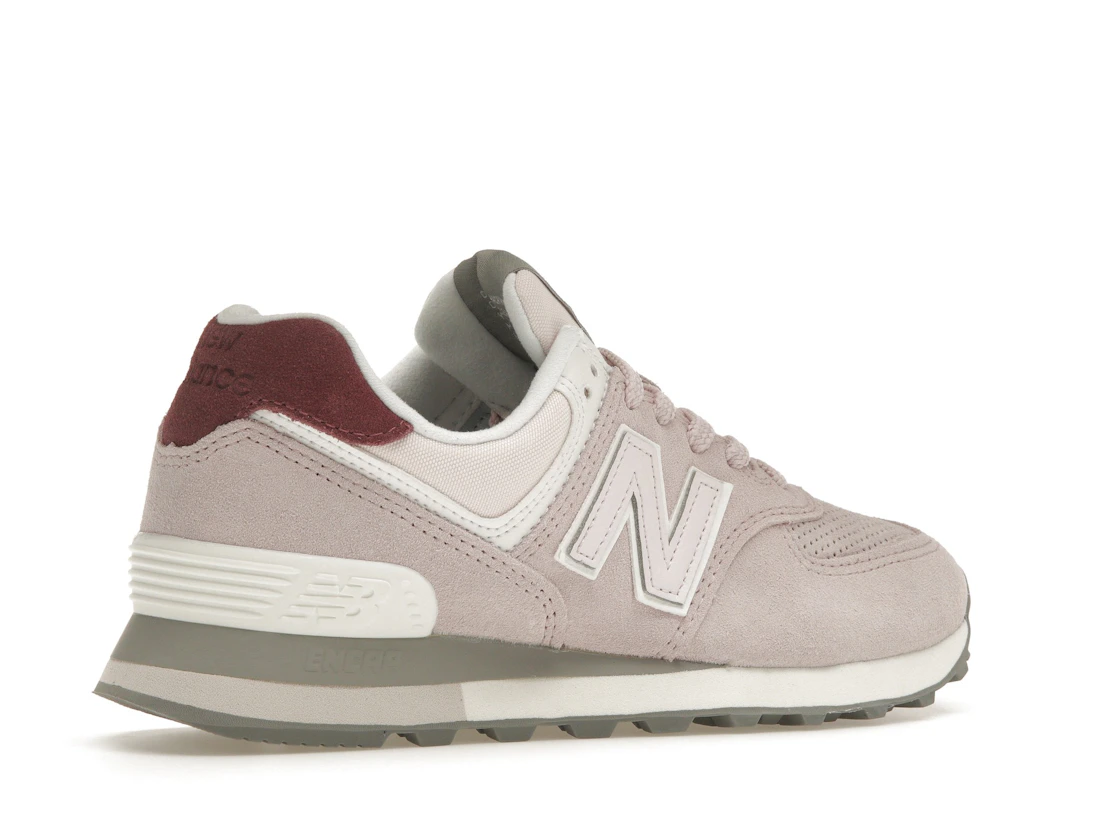 Vue 34 de New Balance 574 Alpha Pink