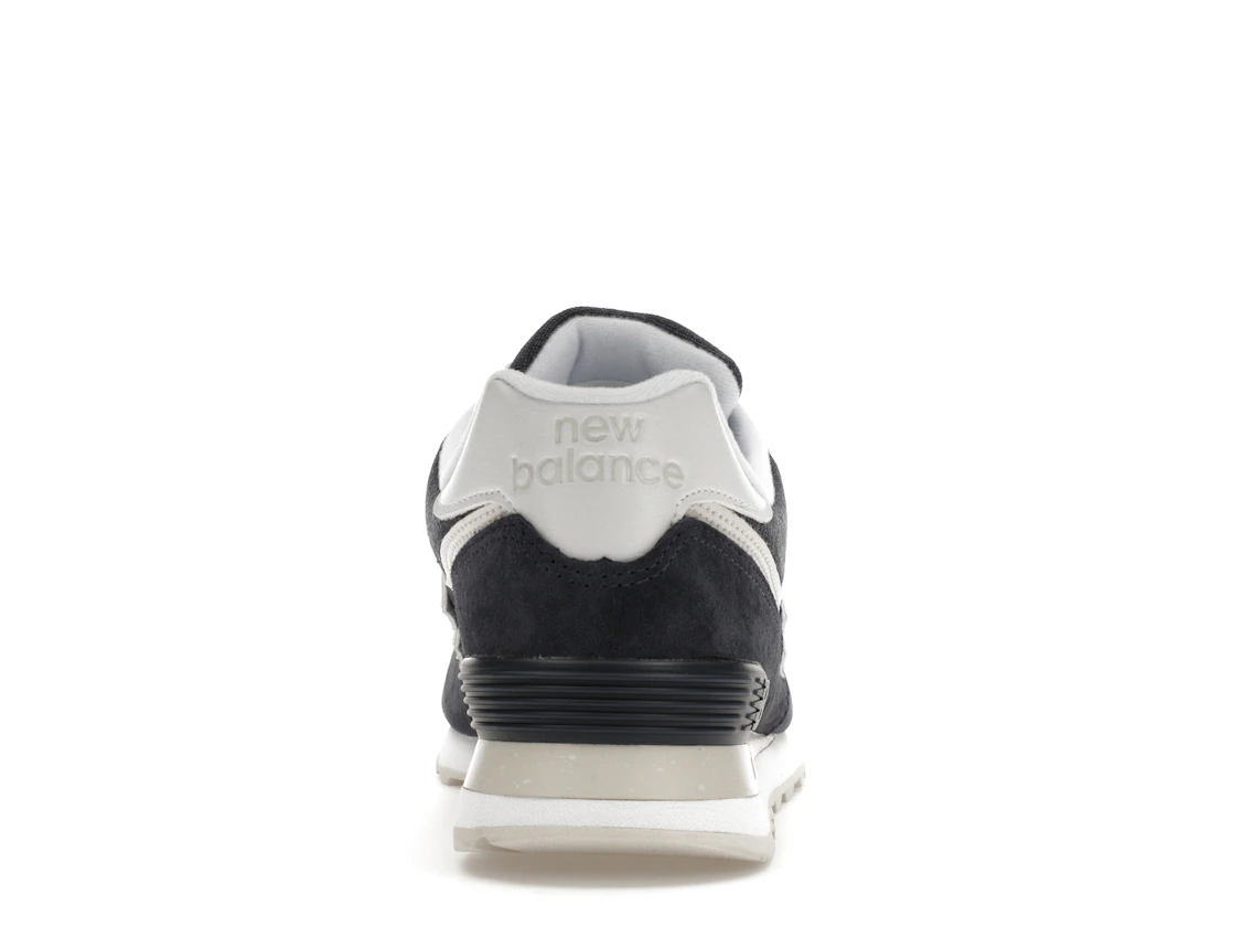 Vue 28 de New Balance 574 Fleece Navy
