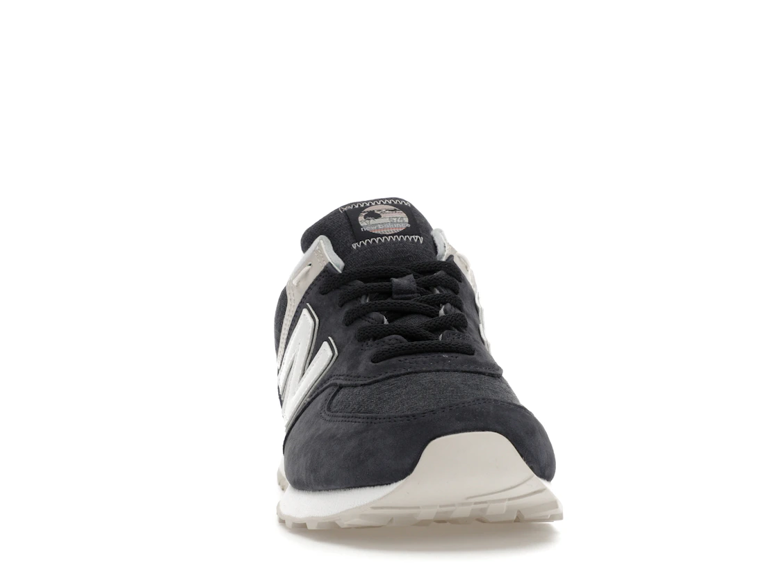 Vue 9 de New Balance 574 Fleece Navy