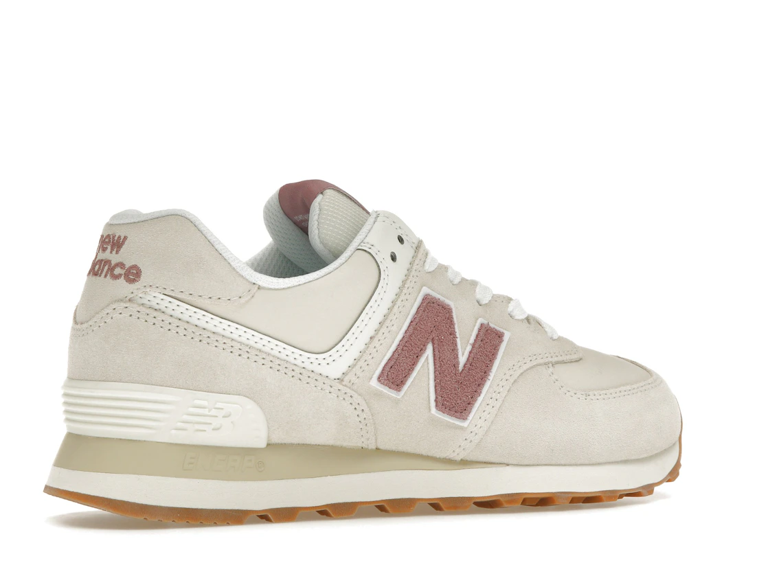 Vue 34 de New Balance 574 Sandstorm Angora 