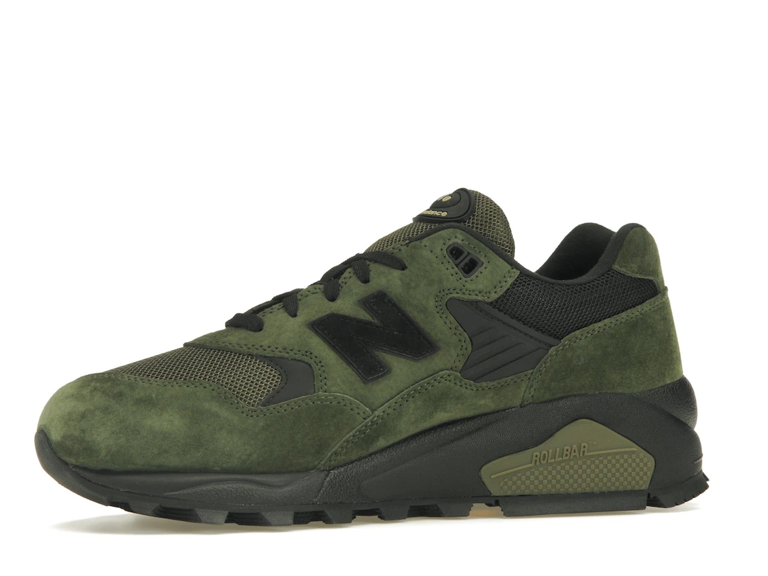 Vue 17 de New Balance 580 Gore-Tex Kombu