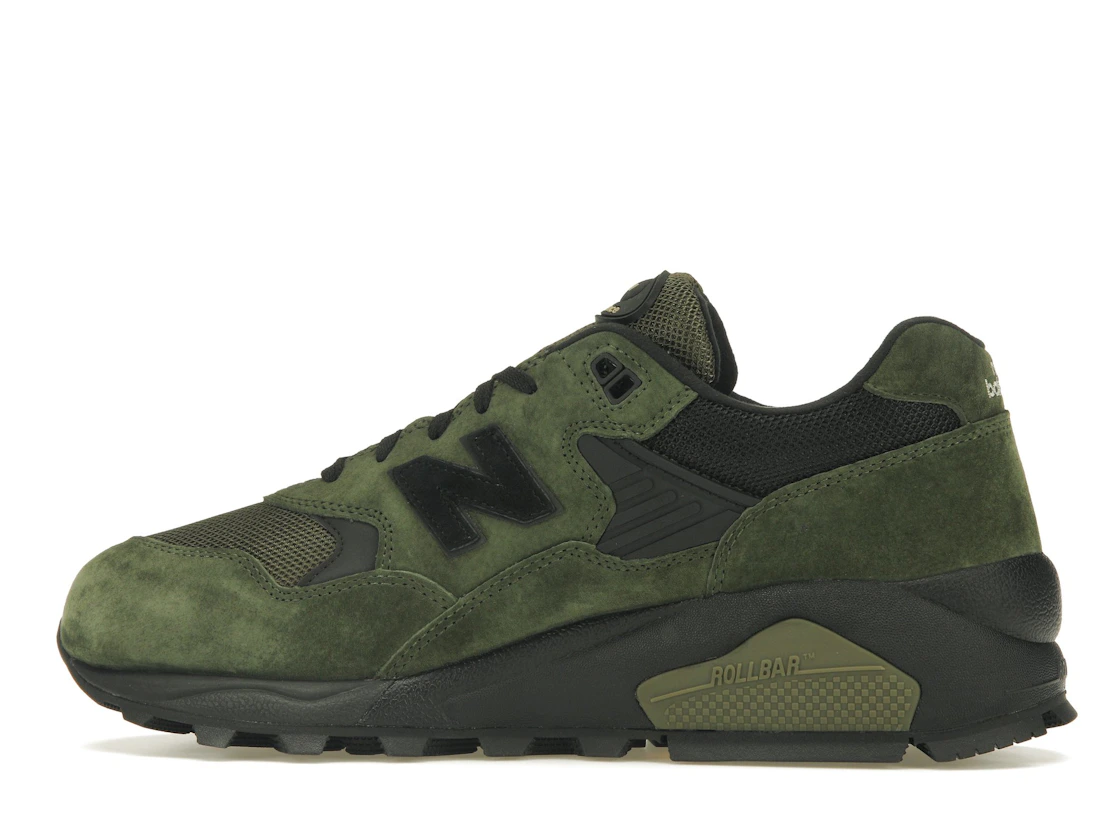 Vue 20 de New Balance 580 Gore-Tex Kombu