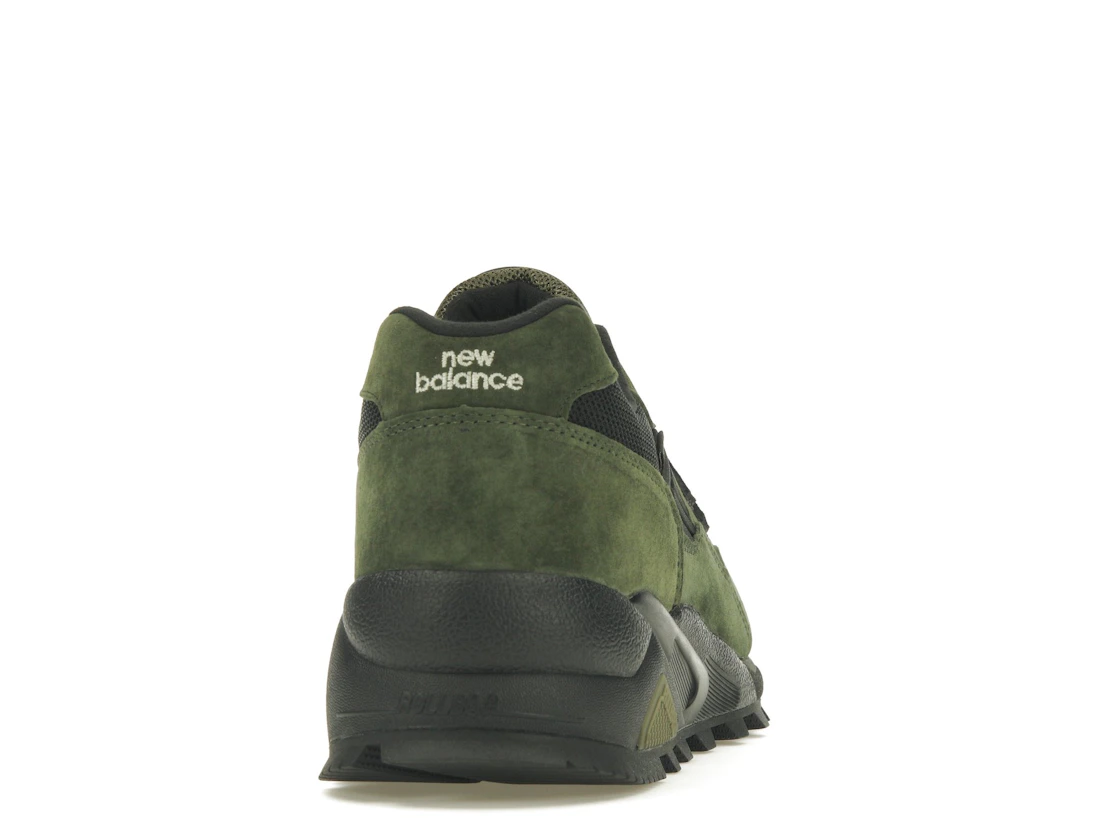 Vue 29 de New Balance 580 Gore-Tex Kombu