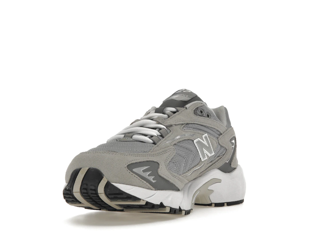 Vue 13 de New Balance 725 Grey