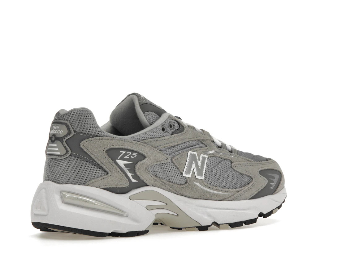 Vue 33 de New Balance 725 Grey