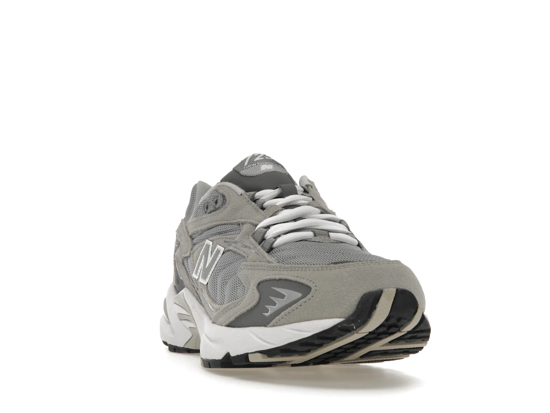 Vue 8 de New Balance 725 Grey
