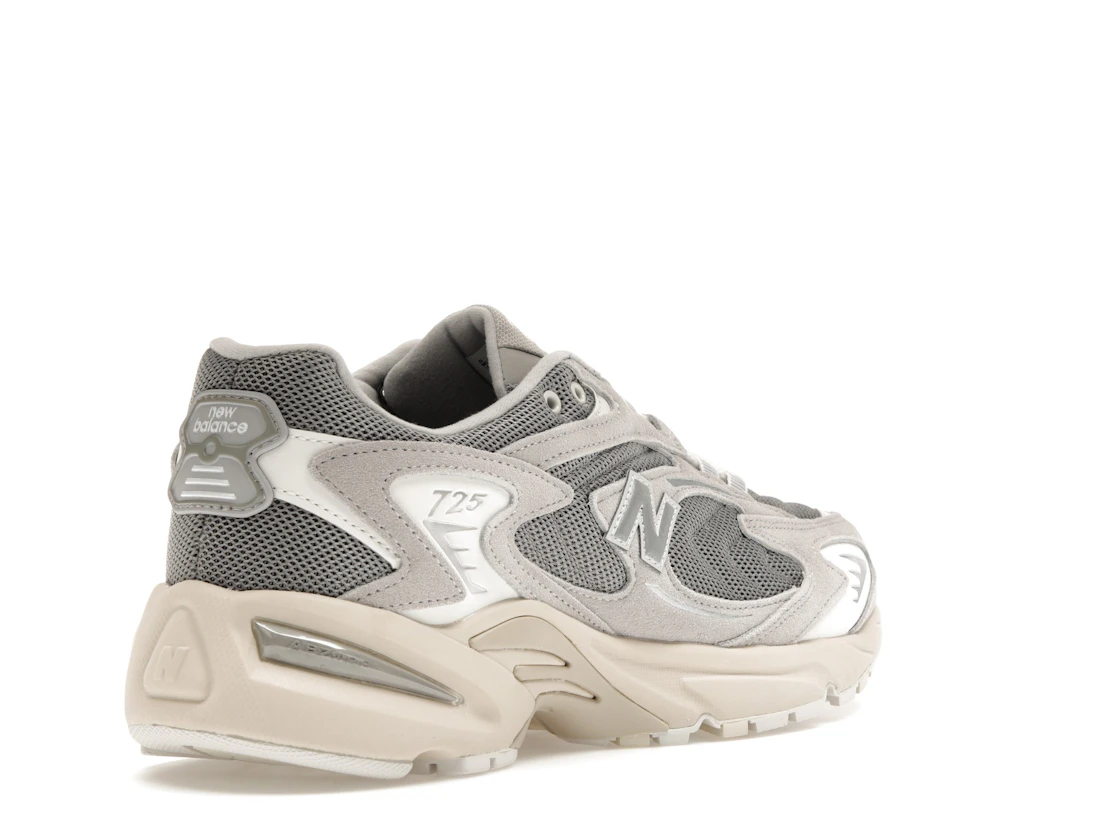 Vue 32 de New Balance 725 Light Grey