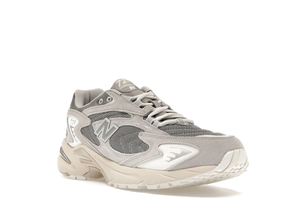 Vue 6 de New Balance 725 Light Grey