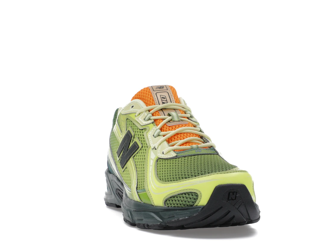 Vue 8 de New Balance 740 Concepts Brut