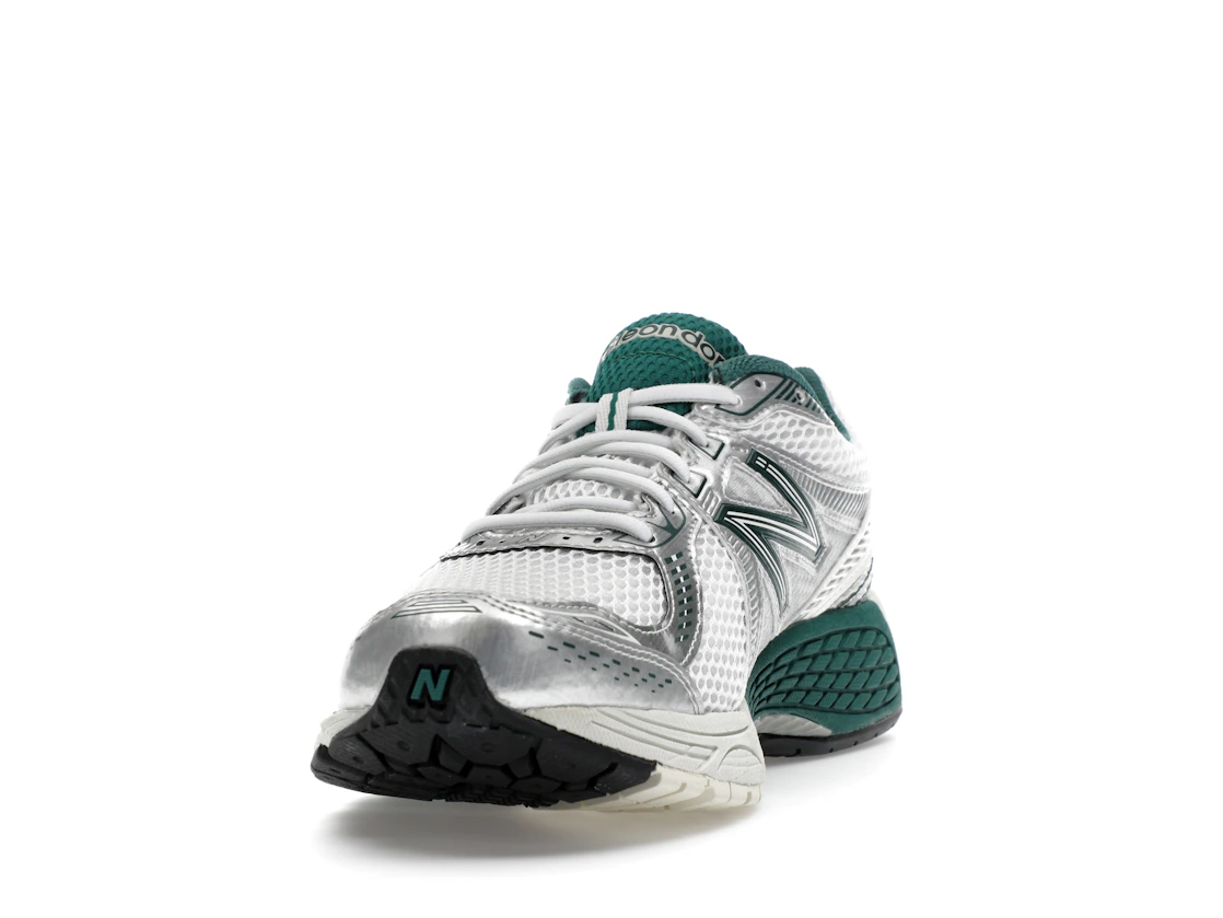 Vue 12 de New Balance 860v2 Aimé Leon Dore Grey Green