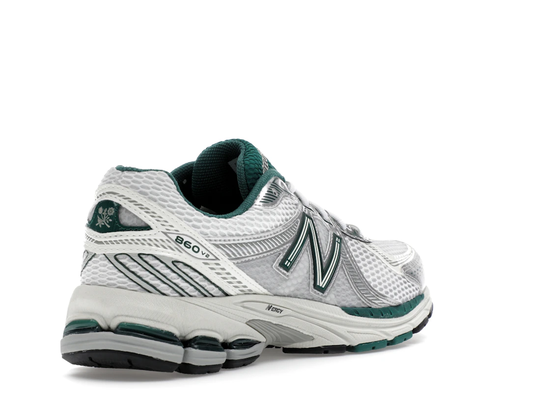 Vue 32 de New Balance 860v2 Aimé Leon Dore Grey Green