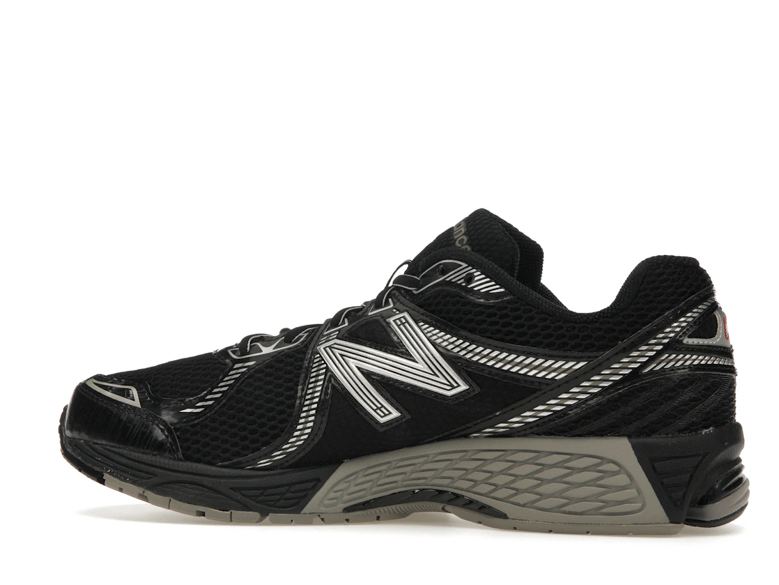 Vue 21 de New Balance 860v2 Black Silver