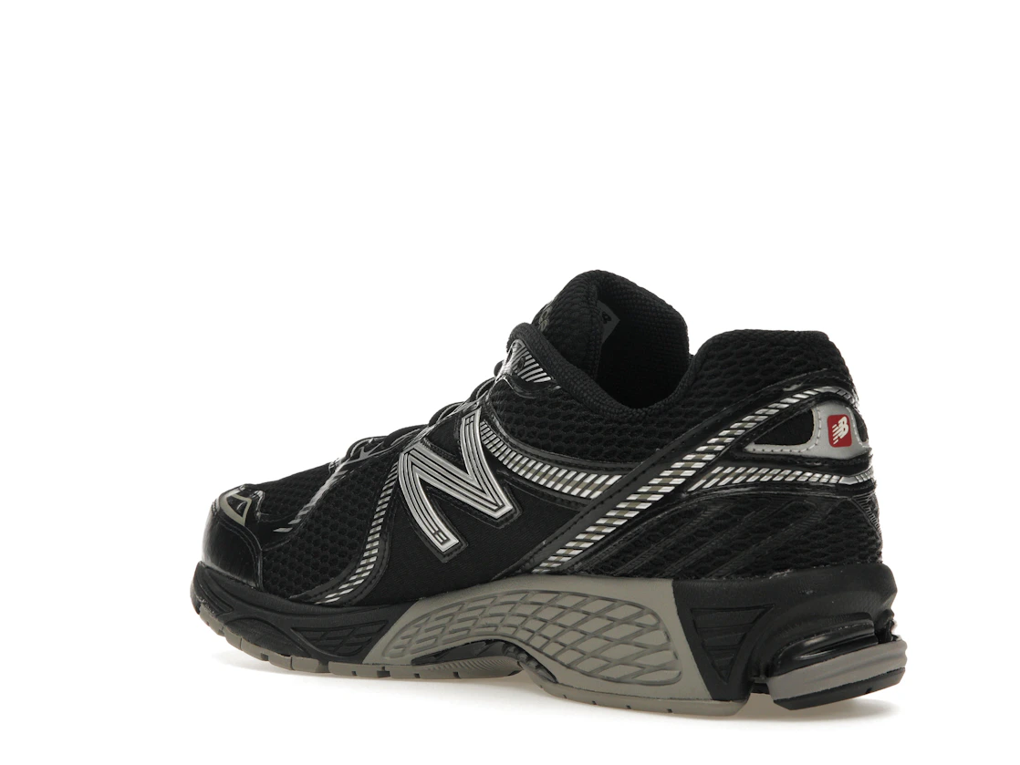 Vue 24 de New Balance 860v2 Black Silver