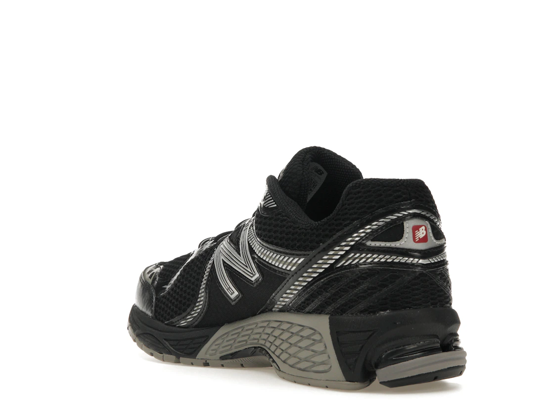 Vue 25 de New Balance 860v2 Black Silver