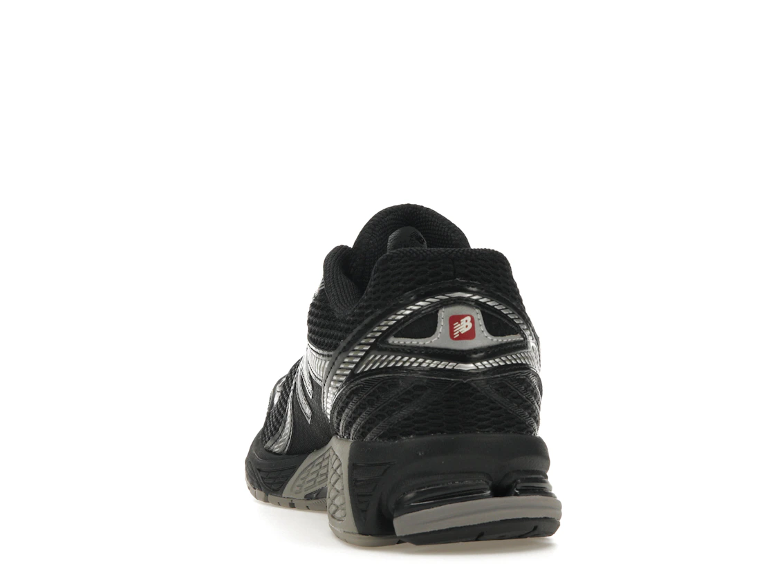 Vue 27 de New Balance 860v2 Black Silver