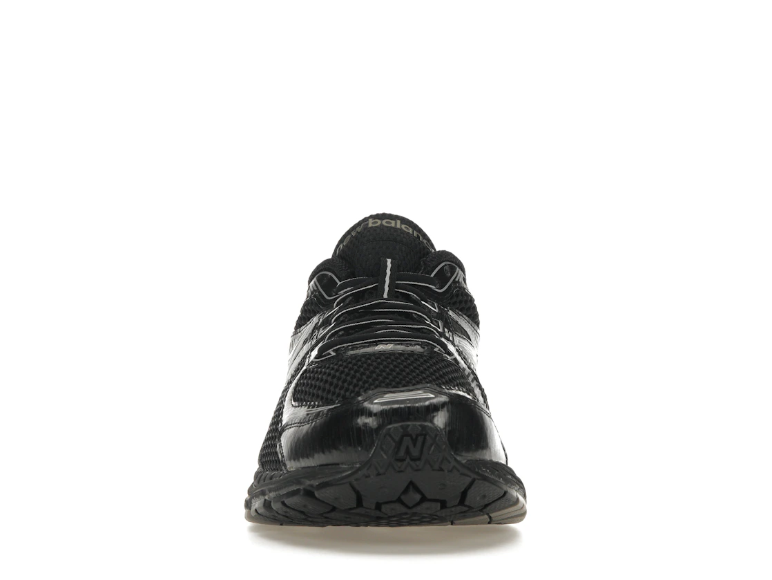 Vue 10 de New Balance 860v2 Black Silver