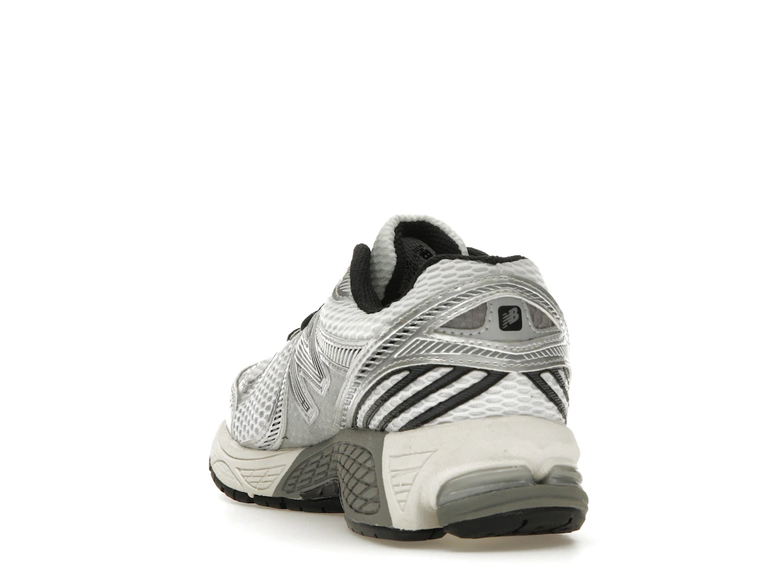 Vue 26 de New Balance 860v2 Milky Way Pack Optic White