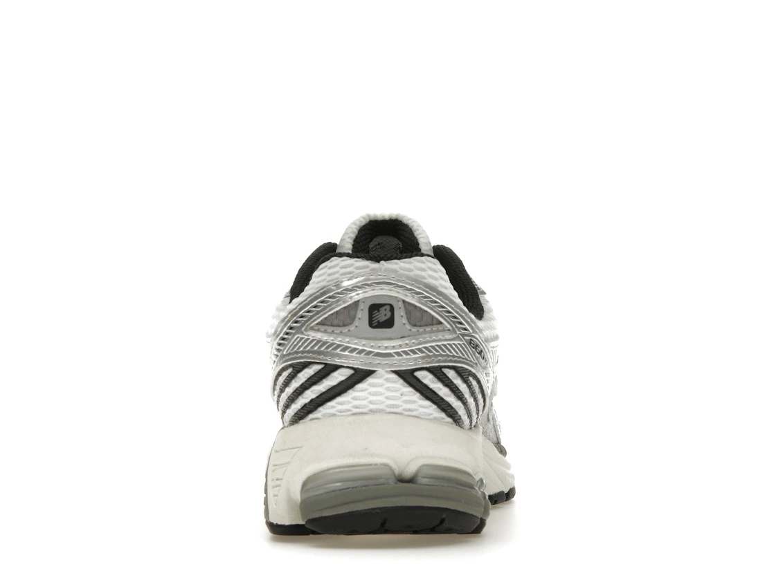 Vue 28 de New Balance 860v2 Milky Way Pack Optic White