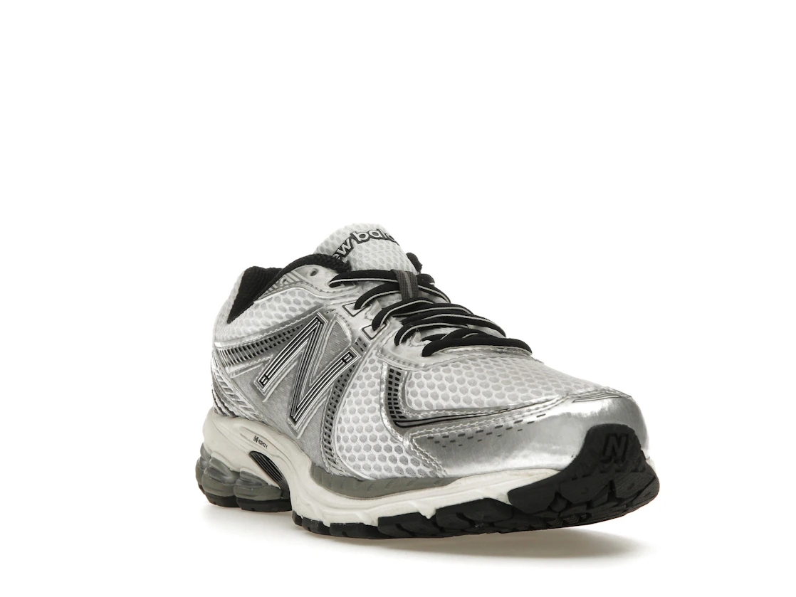 Vue 7 de New Balance 860v2 Milky Way Pack Optic White