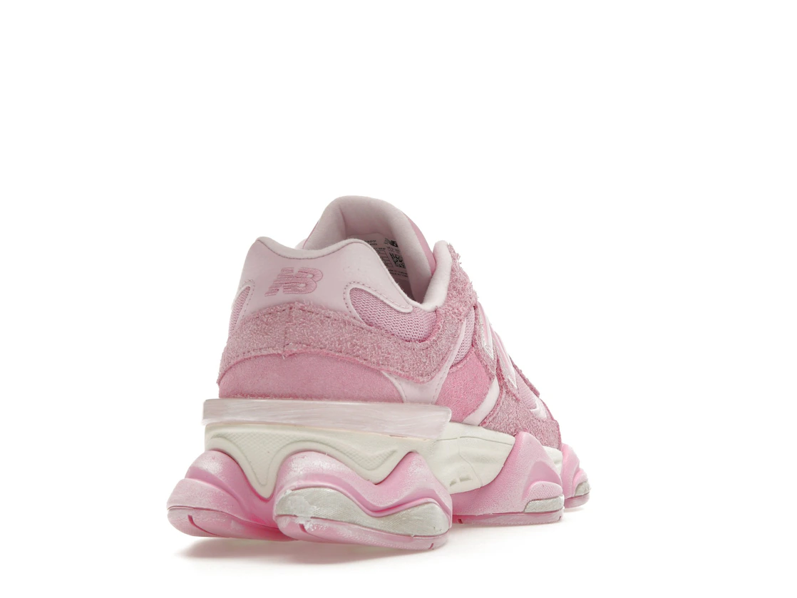 Vue 30 de New Balance 9060 ASOS Exclusive Pink Overdye