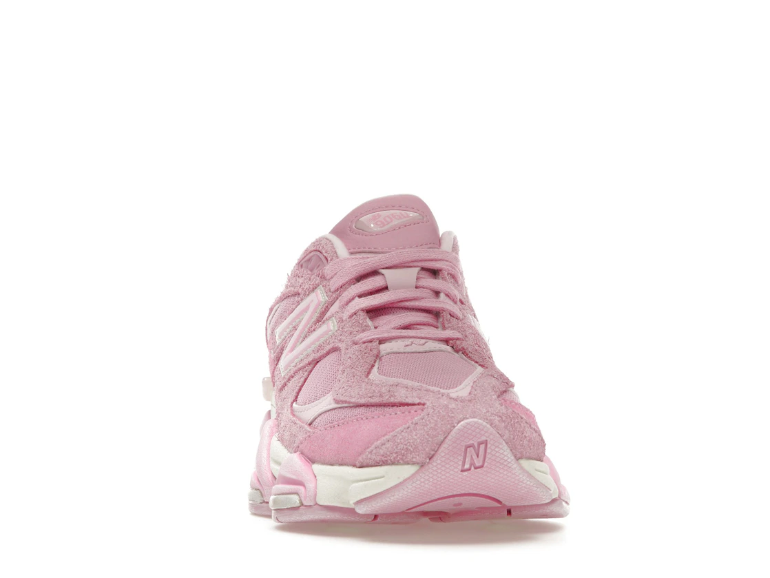 Vue 9 de New Balance 9060 ASOS Exclusive Pink Overdye