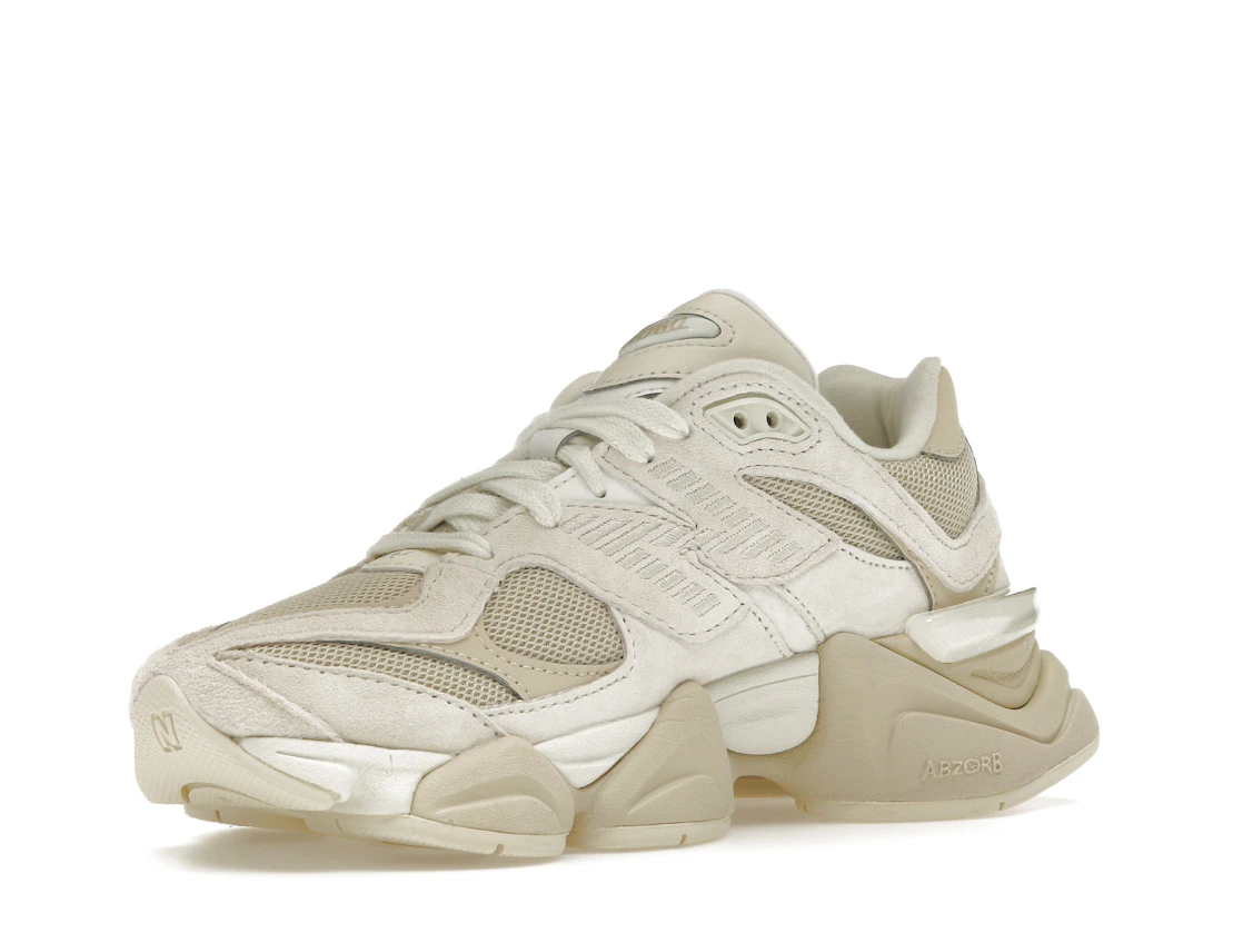 Vue 15 de New Balance 9060 Beige