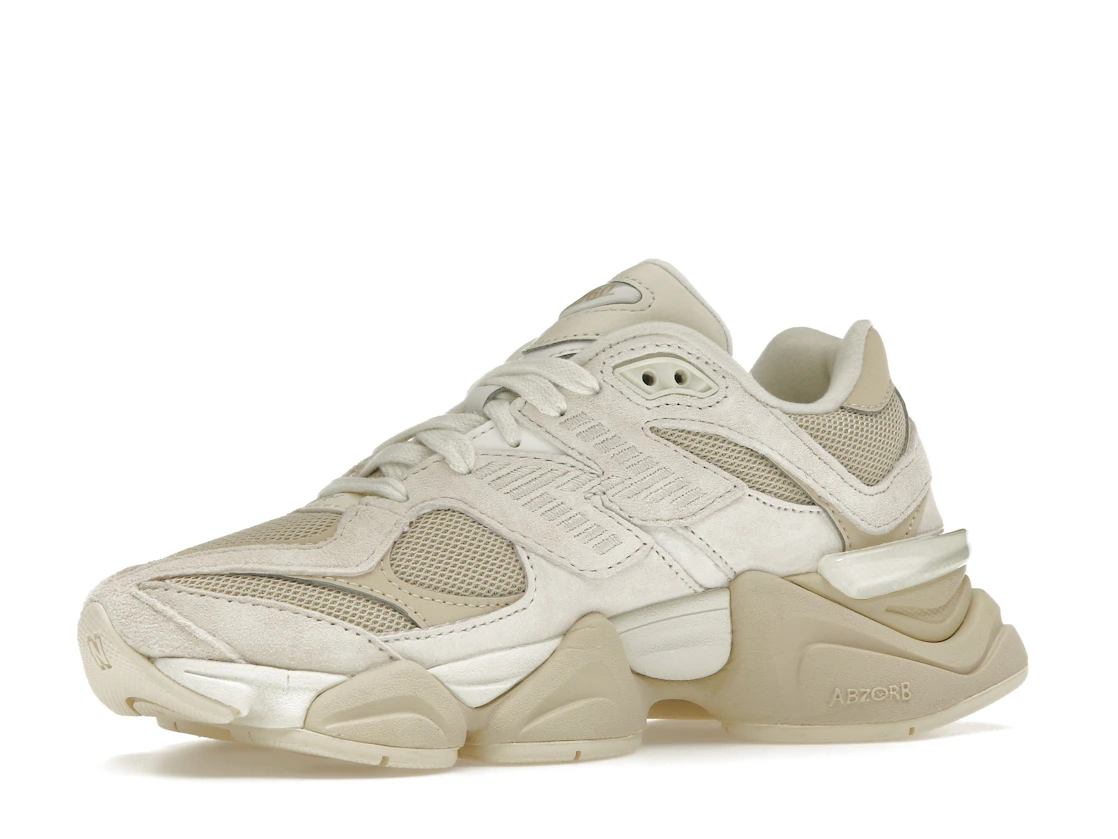 Vue 16 de New Balance 9060 Beige