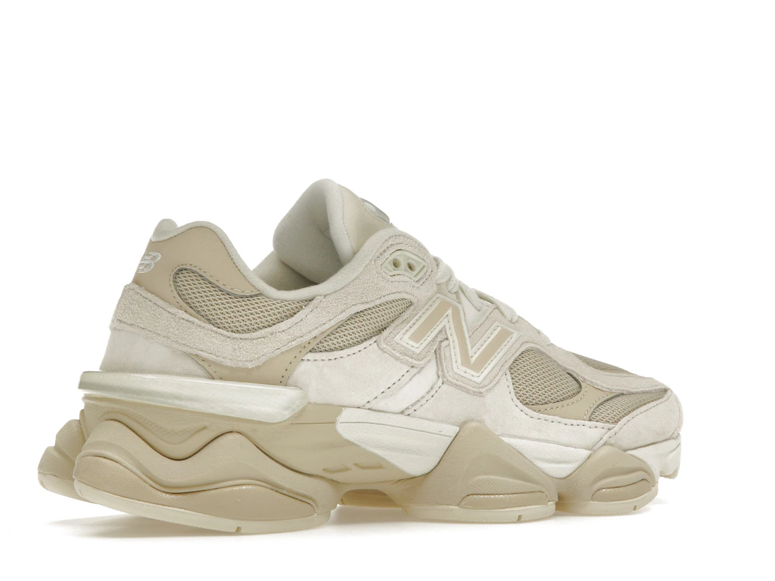 Vue 34 de New Balance 9060 Beige