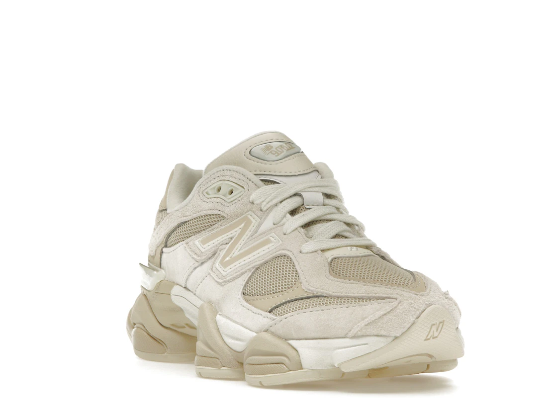 Vue 7 de New Balance 9060 Beige