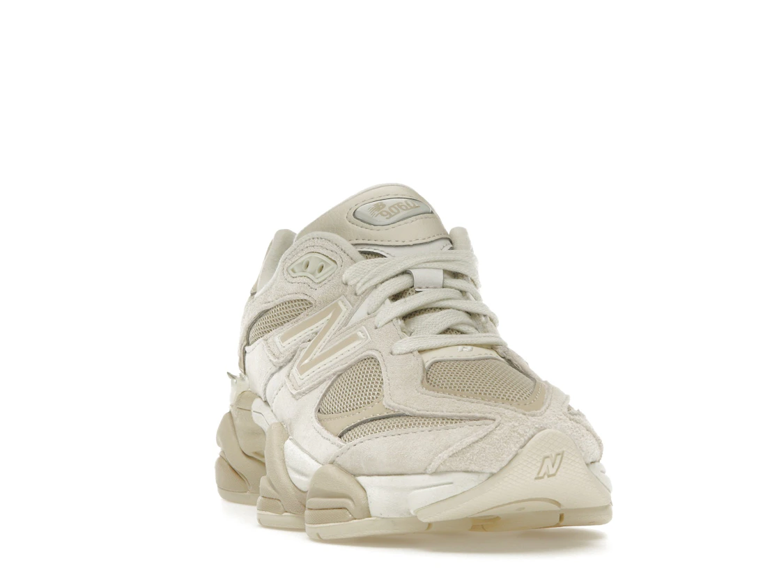 Vue 8 de New Balance 9060 Beige