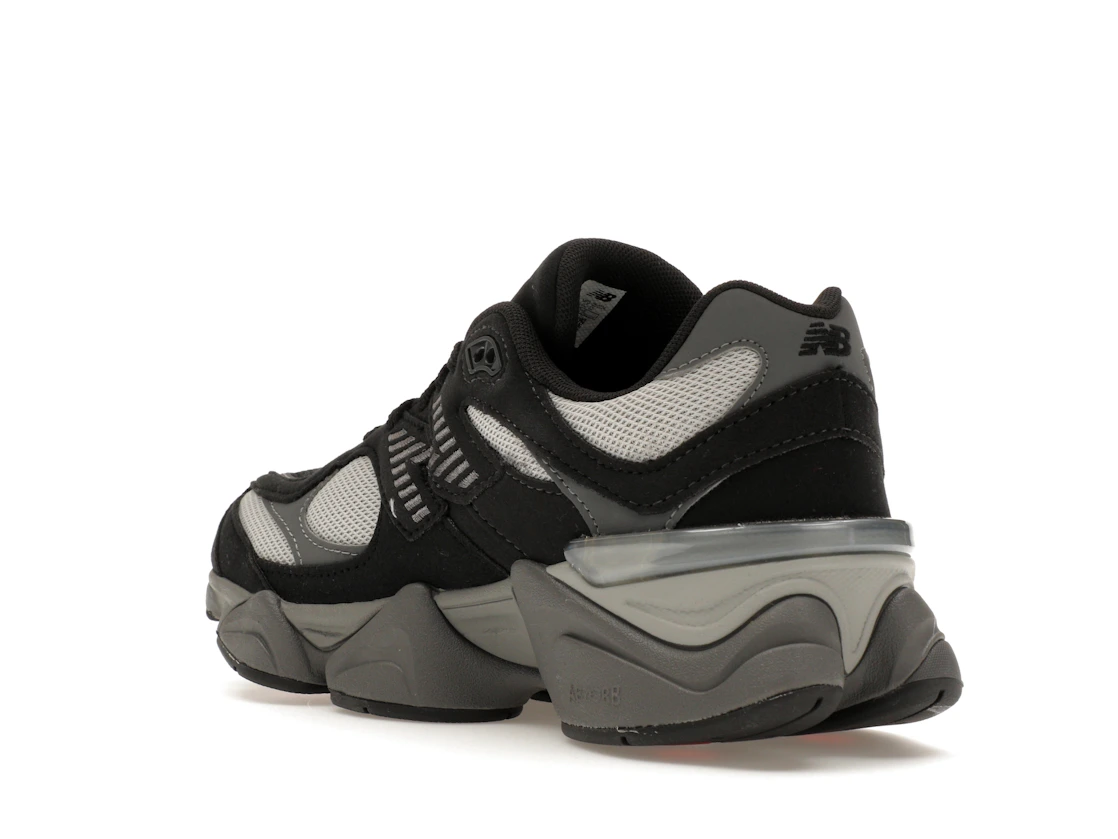 Vue 24 de New Balance 9060 Black Grey (GS)