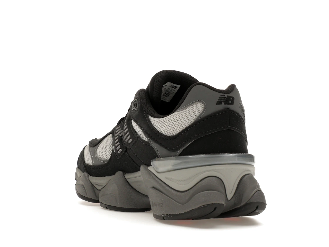 Vue 25 de New Balance 9060 Black Grey (GS)