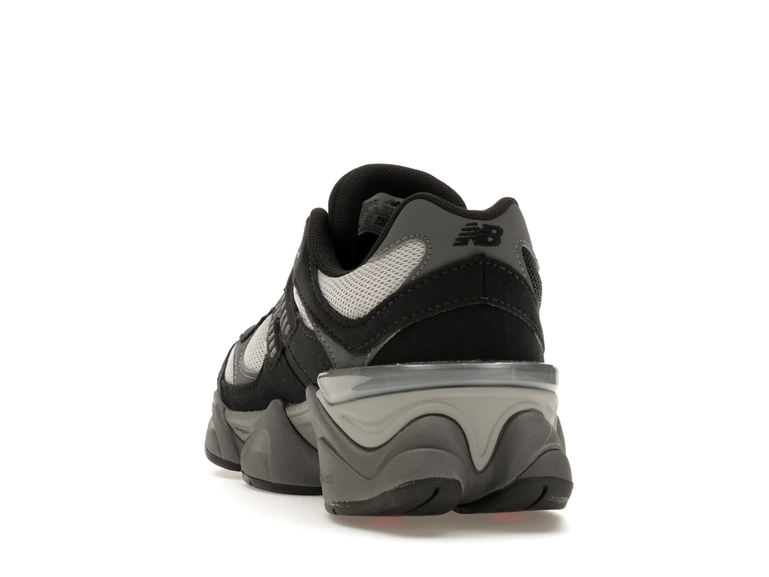 Vue 26 de New Balance 9060 Black Grey (GS)