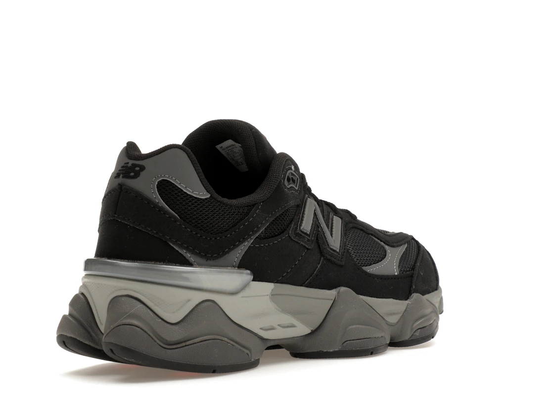Vue 32 de New Balance 9060 Black Grey (GS)