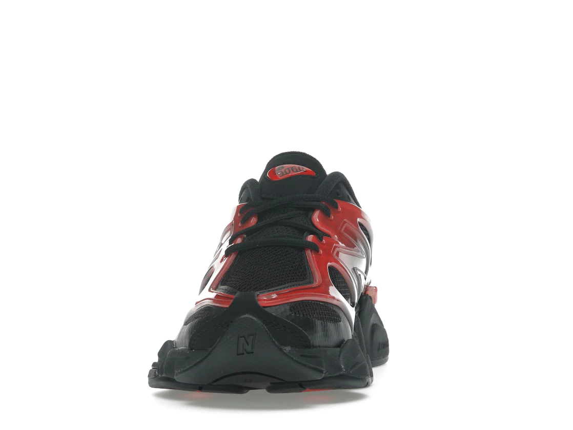 Vue 11 de New Balance 9060 Black Red Gradient