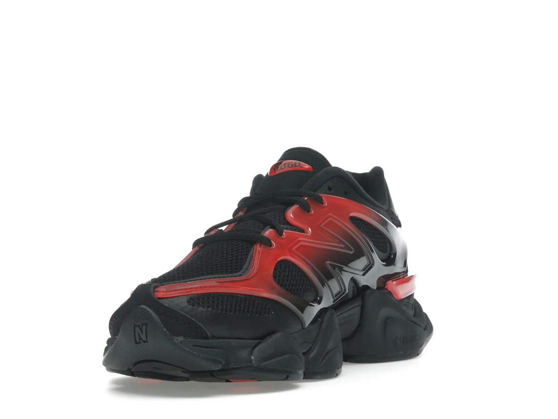 Vue 13 de New Balance 9060 Black Red Gradient