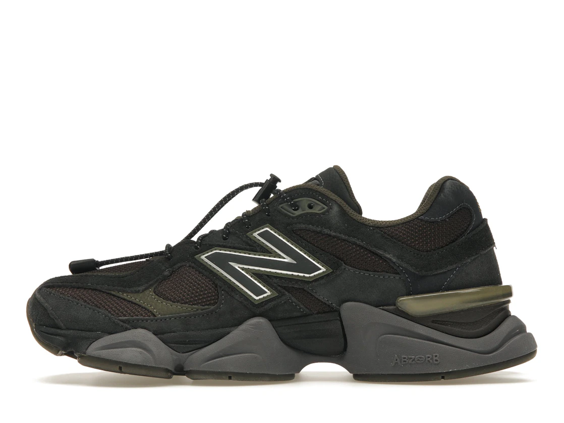 Vue 19 de New Balance 9060 Blacktop Dark Moss