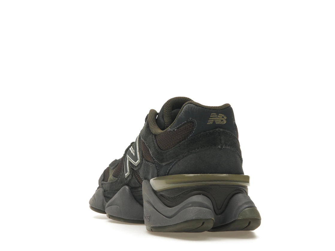 Vue 26 de New Balance 9060 Blacktop Dark Moss