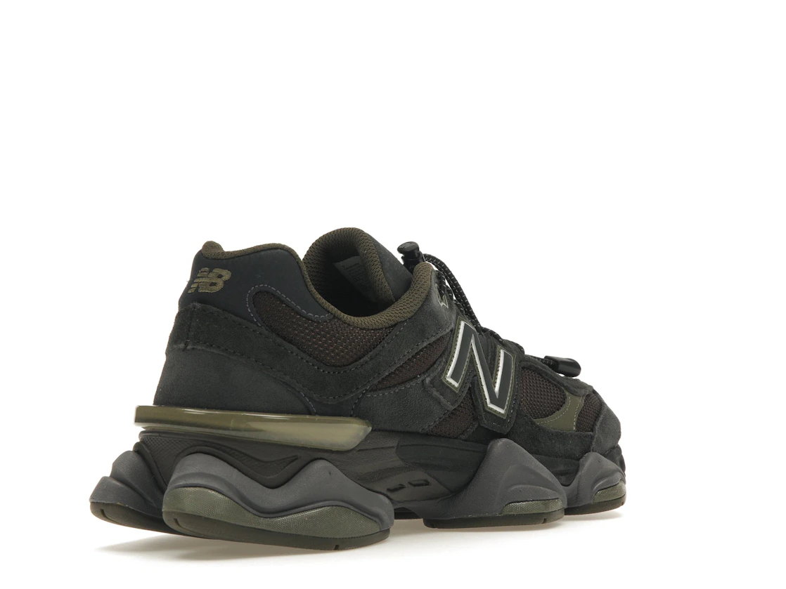 Vue 32 de New Balance 9060 Blacktop Dark Moss