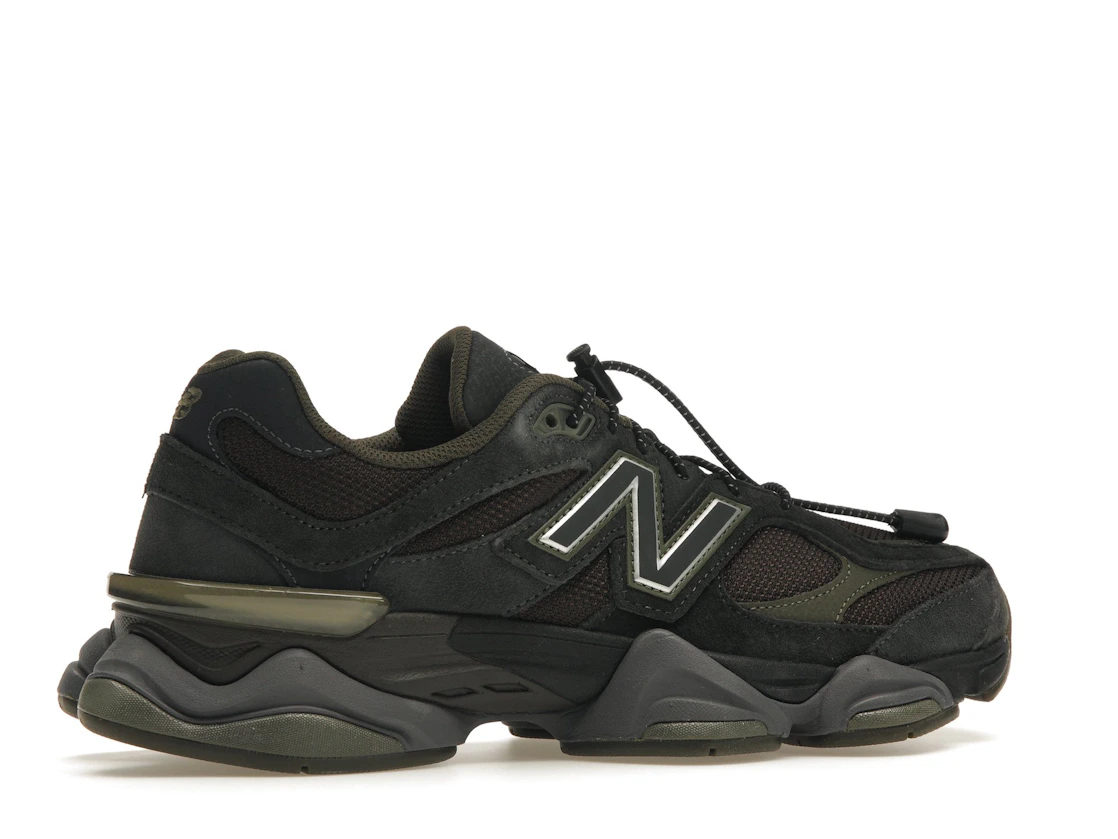 Vue 35 de New Balance 9060 Blacktop Dark Moss