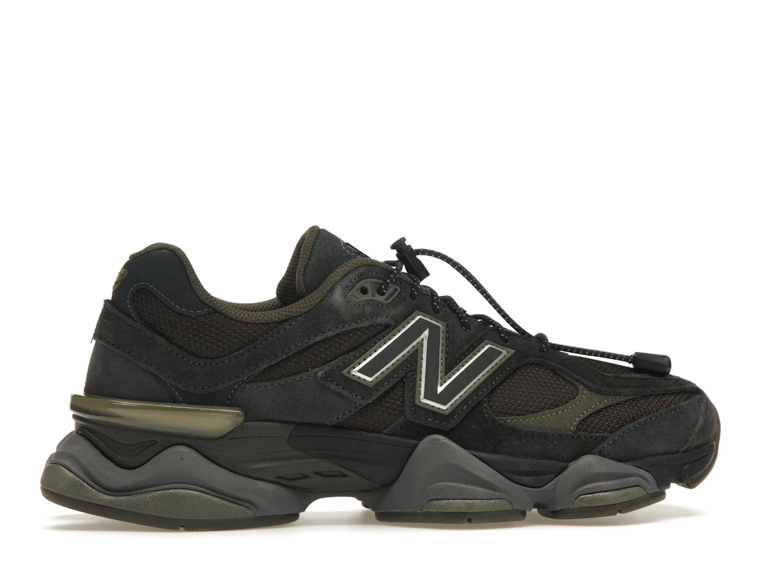 Vue 36 de New Balance 9060 Blacktop Dark Moss