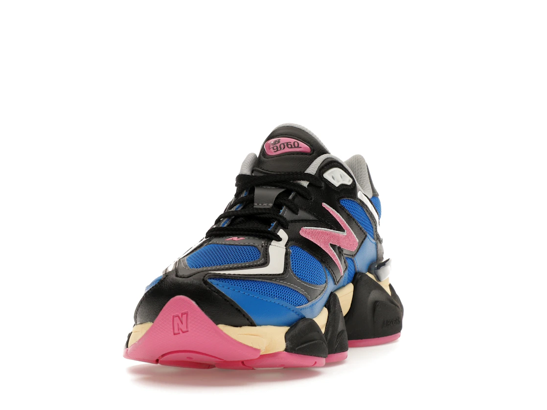 Vue 12 de New Balance 9060 Blue Oasis Real Pink