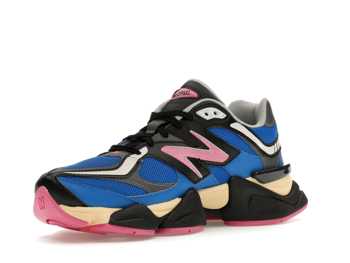 Vue 15 de New Balance 9060 Blue Oasis Real Pink