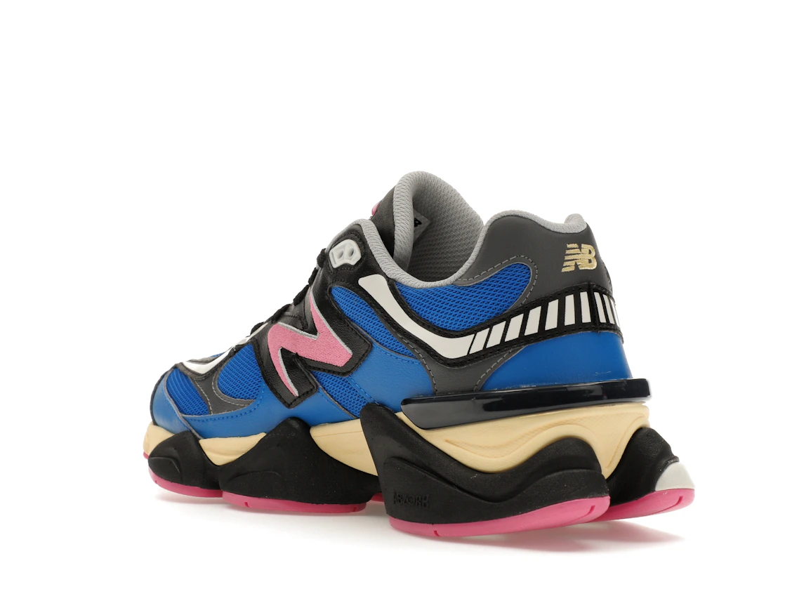 Vue 24 de New Balance 9060 Blue Oasis Real Pink