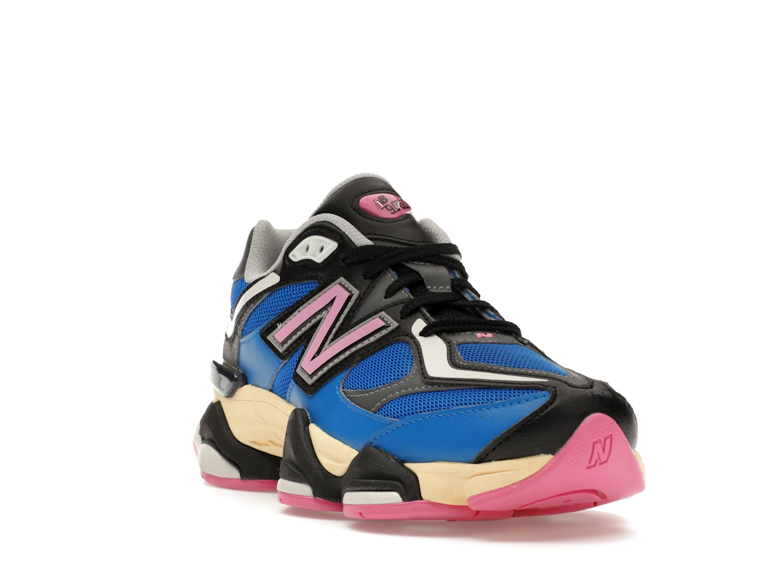 Vue 7 de New Balance 9060 Blue Oasis Real Pink